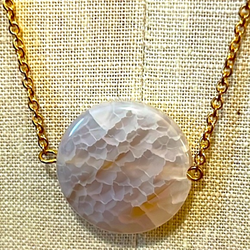 Quartz Pendant Necklace. - Picture 3 of 6